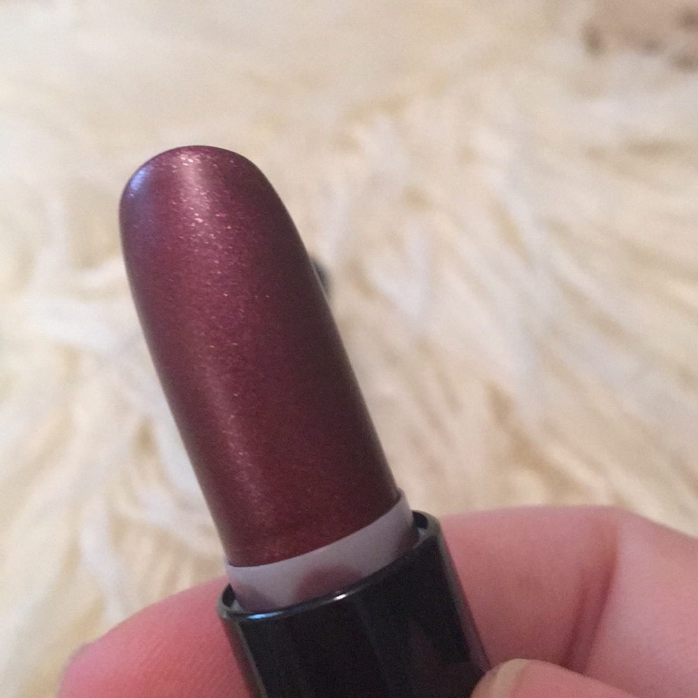 Lancôme Metallic Lipstick - Picture 2 of 3